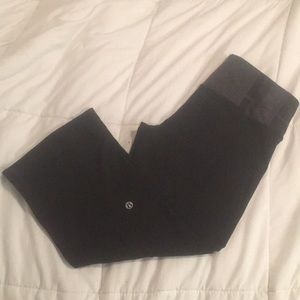 lululemon cropped reversible leggings, size 4